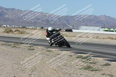 media/Oct-30-2025-Racers Edge (Thu) [[dabbdaf680]]/3-B Group/Session 3 (Turn 15 Inside)/